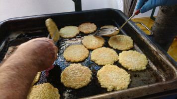 Die Kartoffelpuffer waren schnell "aus"