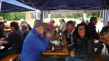 Unsere Nachbargenossen aus Kleinwallstadt und Erlenbach sind eingetroffen.