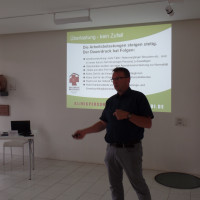 Stefan Kimmel bei seinem Vortrag in Sulzbach